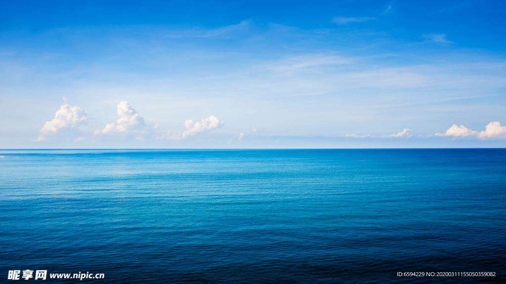 蓝天白云海洋