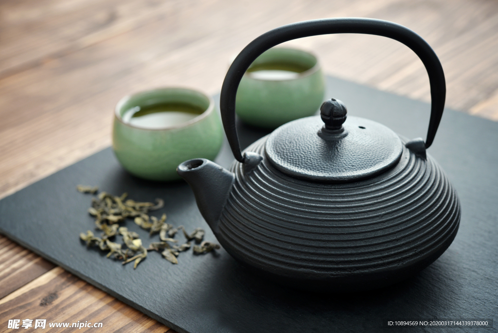 铸铁茶壶