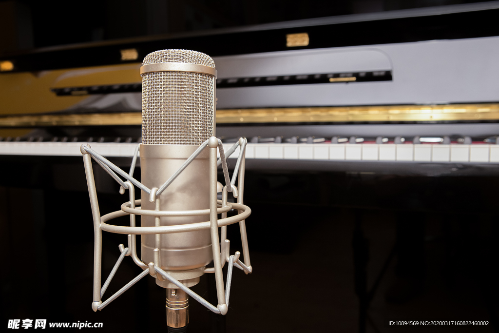 麦克风
