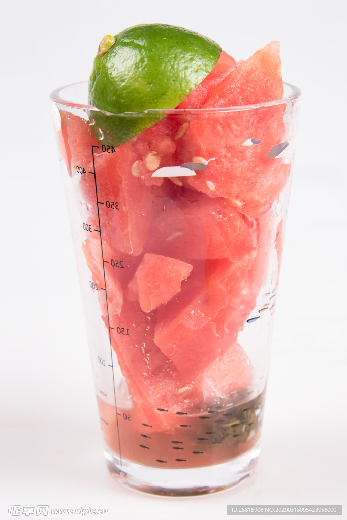 西瓜块西瓜切片果汁图片