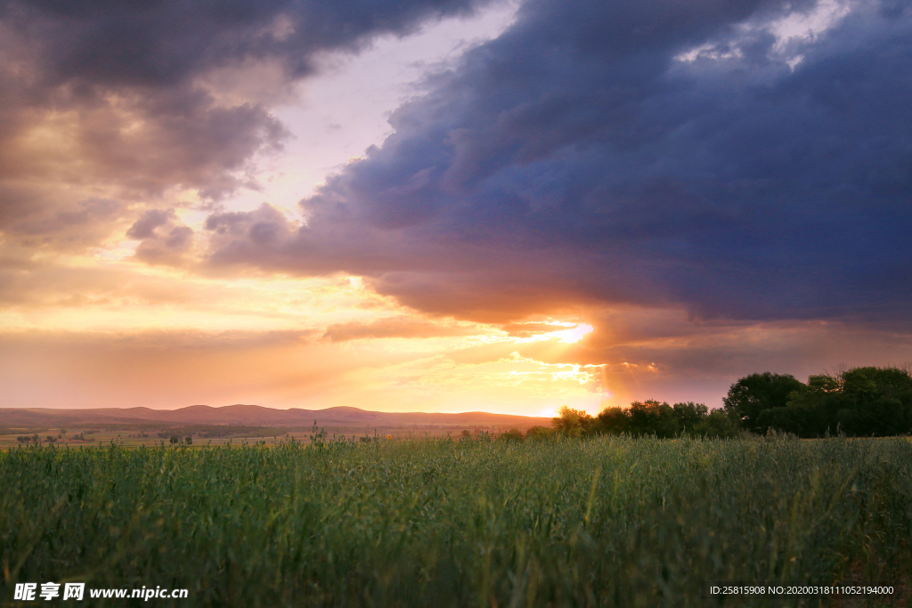 彩霞日出夕阳火烧云图片