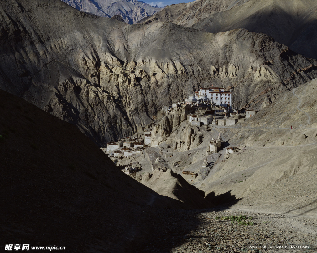 沙漠戈壁荒野遗迹图片