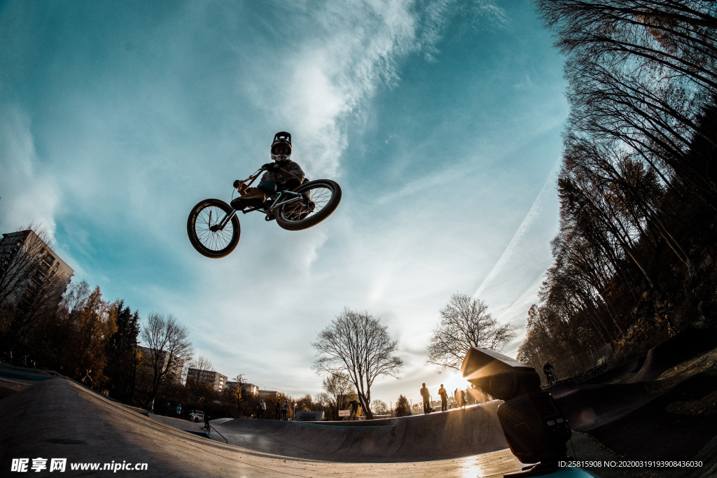 自行车共享单车车技图片