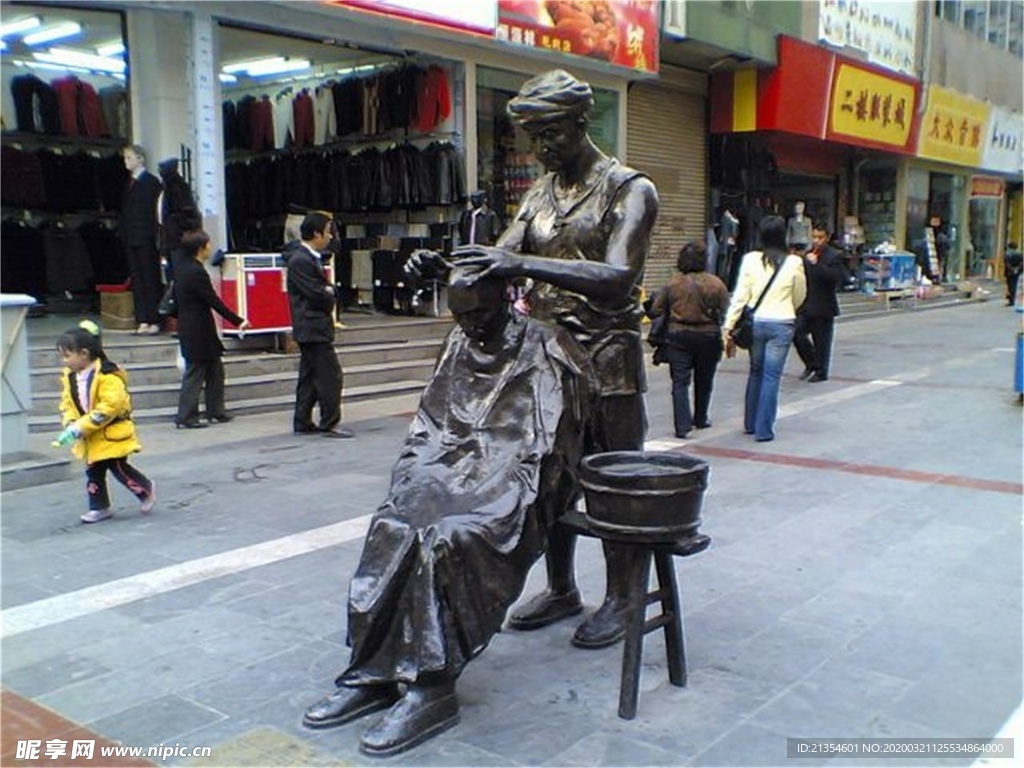 理发雕塑