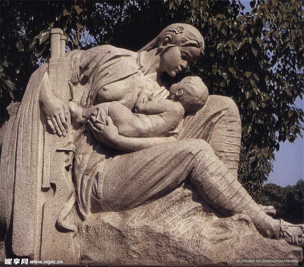 母与子雕塑