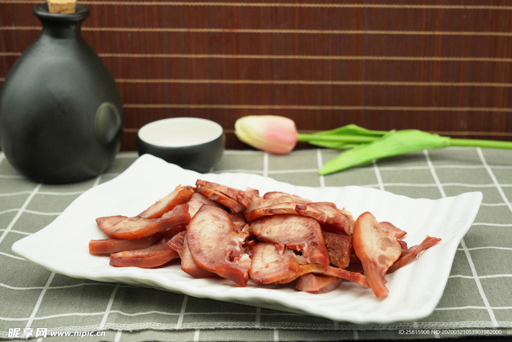 猪肉猪头肉五花肉里脊肉图片