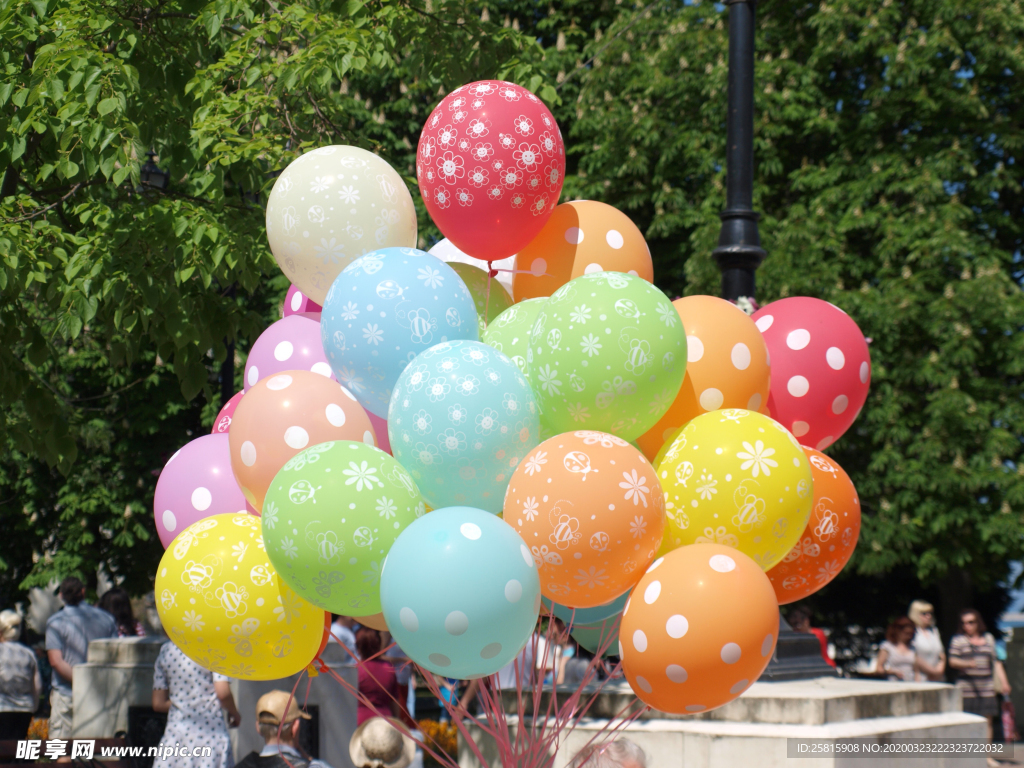 气球热气球图片