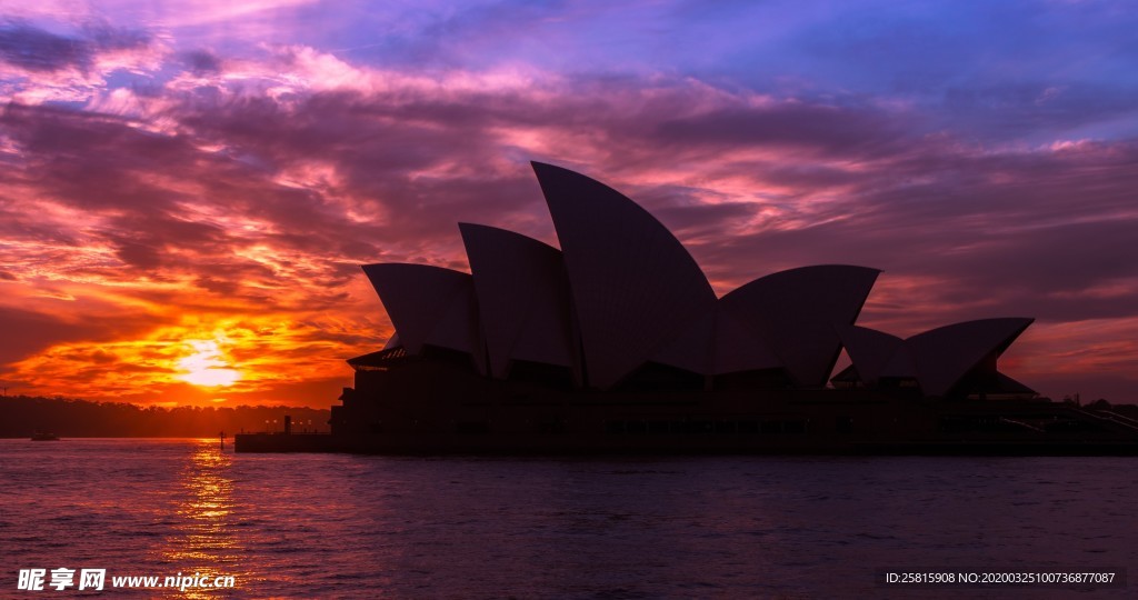 彩霞日出夕阳火烧云
