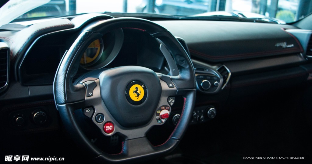 方向盘仪表盘高清图片