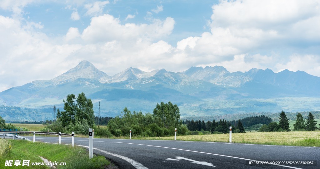 公路山路小径小道图片