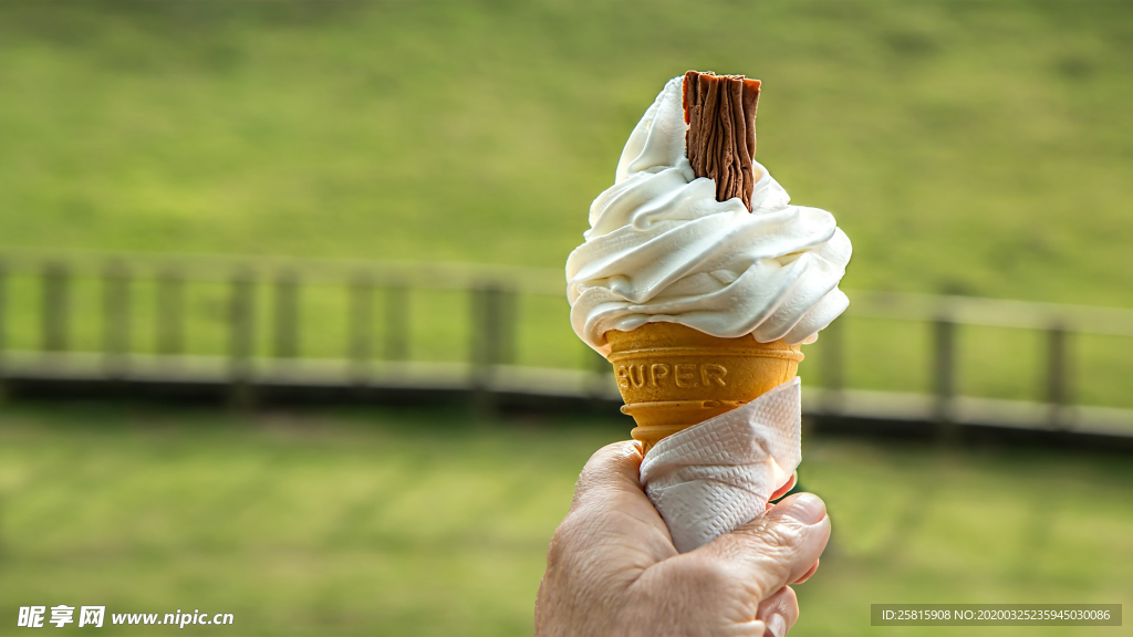 雪糕冰激凌冷饮图片