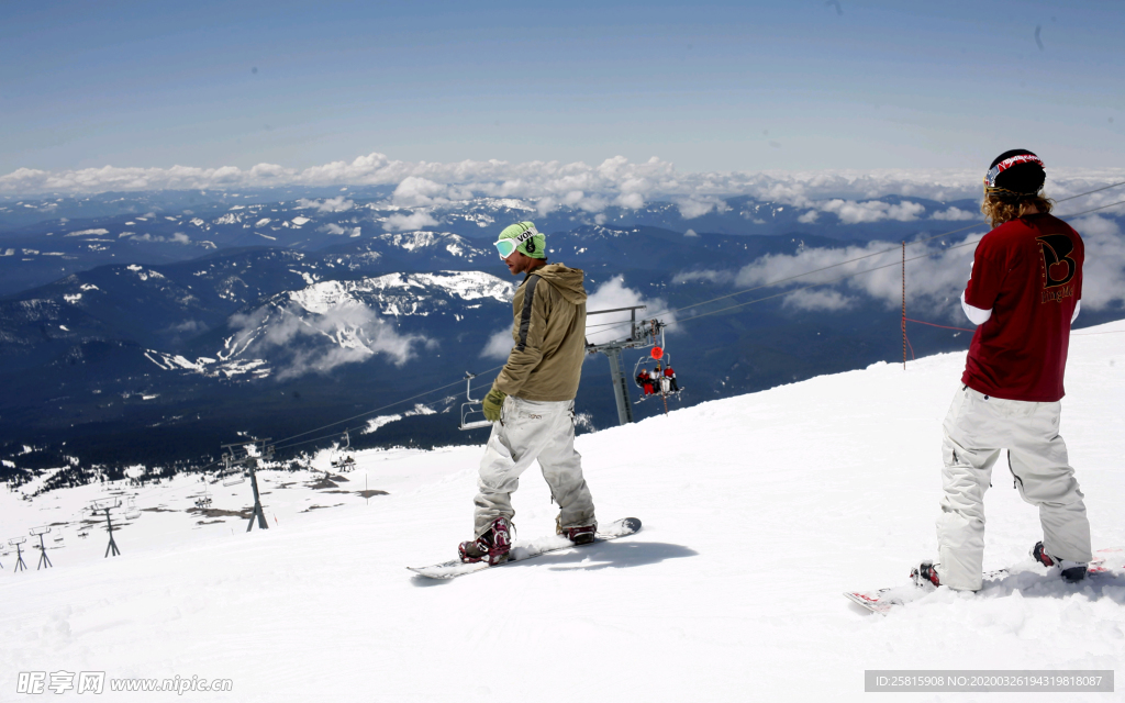 滑雪运动滑雪板图片