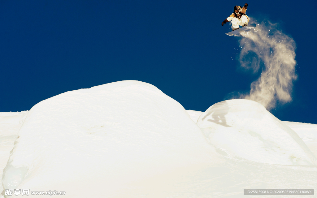 滑雪运动滑雪板图片