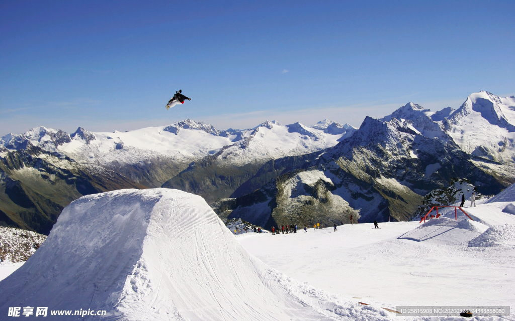 滑雪运动滑雪板图片