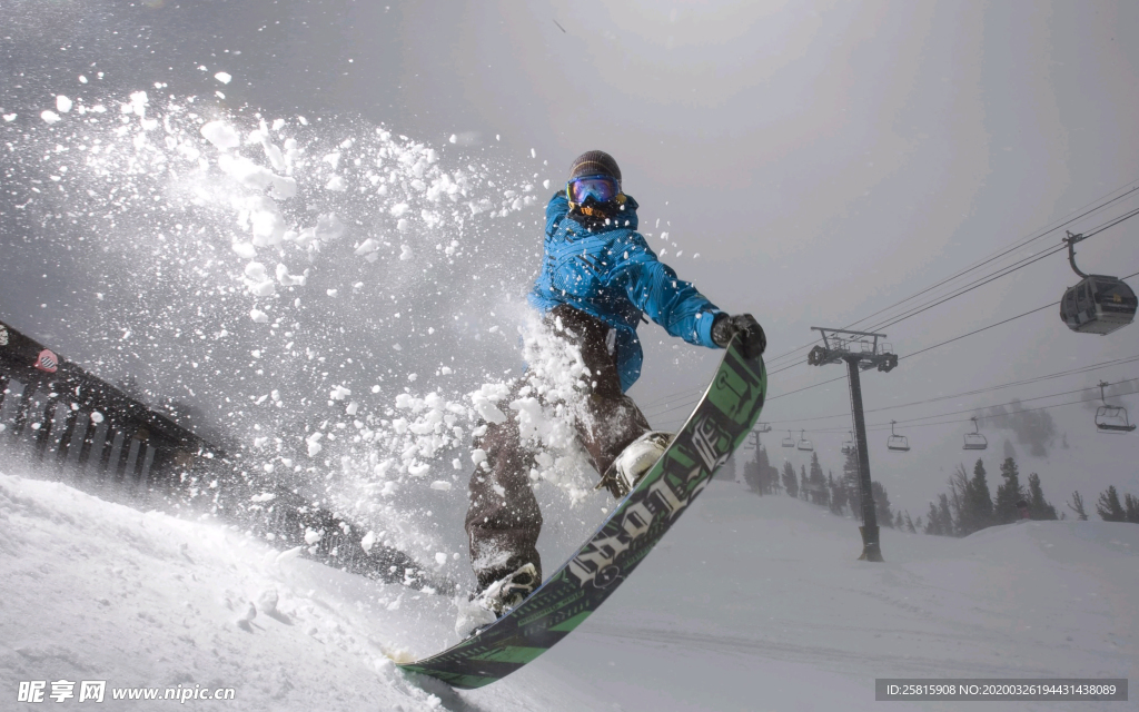 滑雪运动滑雪板图片