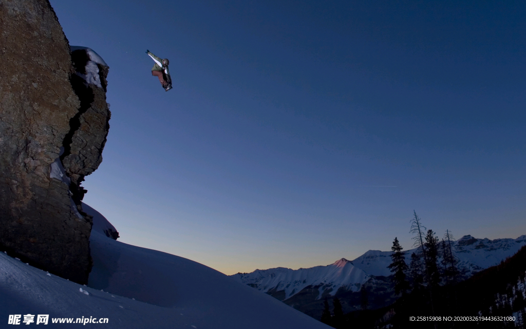 滑雪运动滑雪板图片
