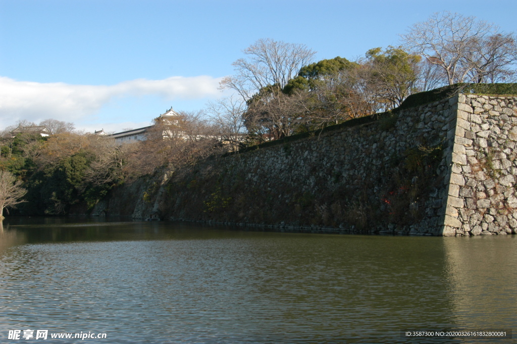日本古城护城河