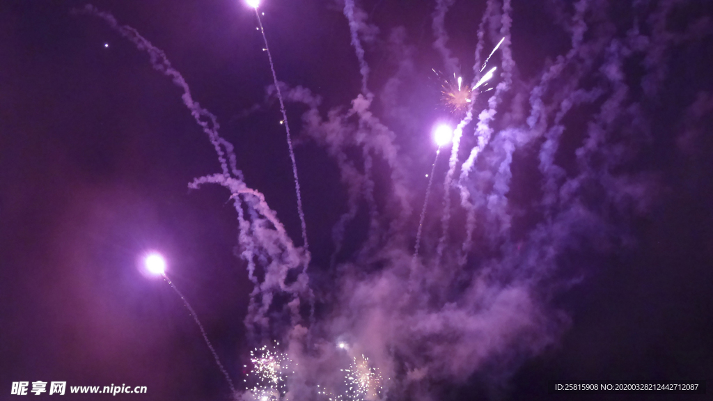 烟花爆竹光晕光圈背景