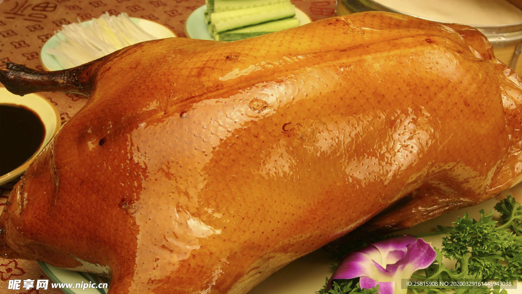 烤鸭鸭肉北京烤鸭图片