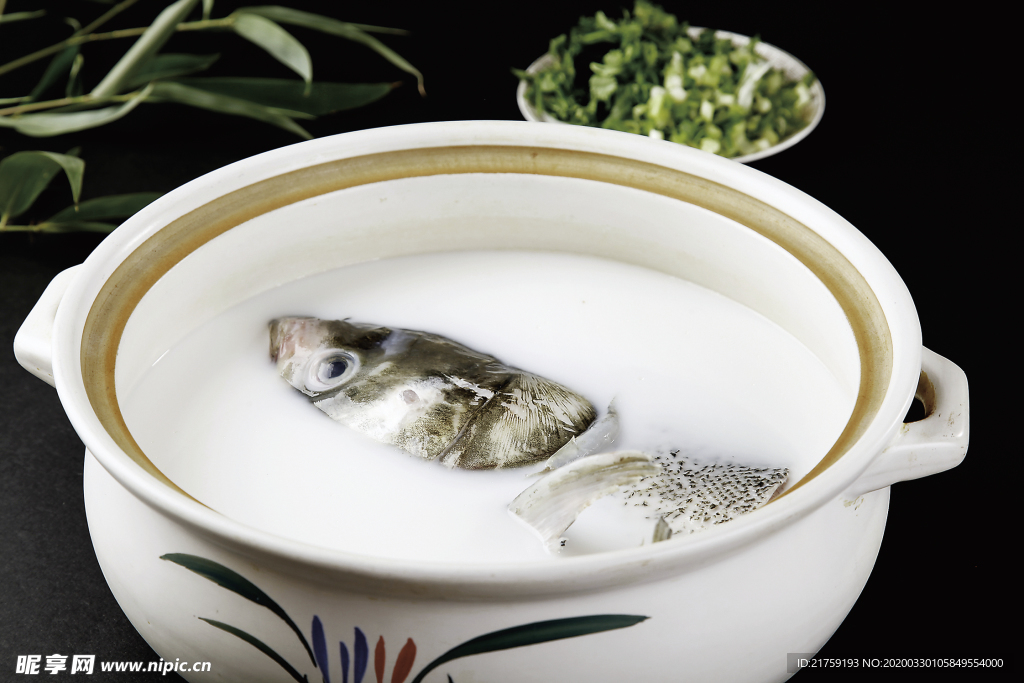 天目湖砂锅鱼头