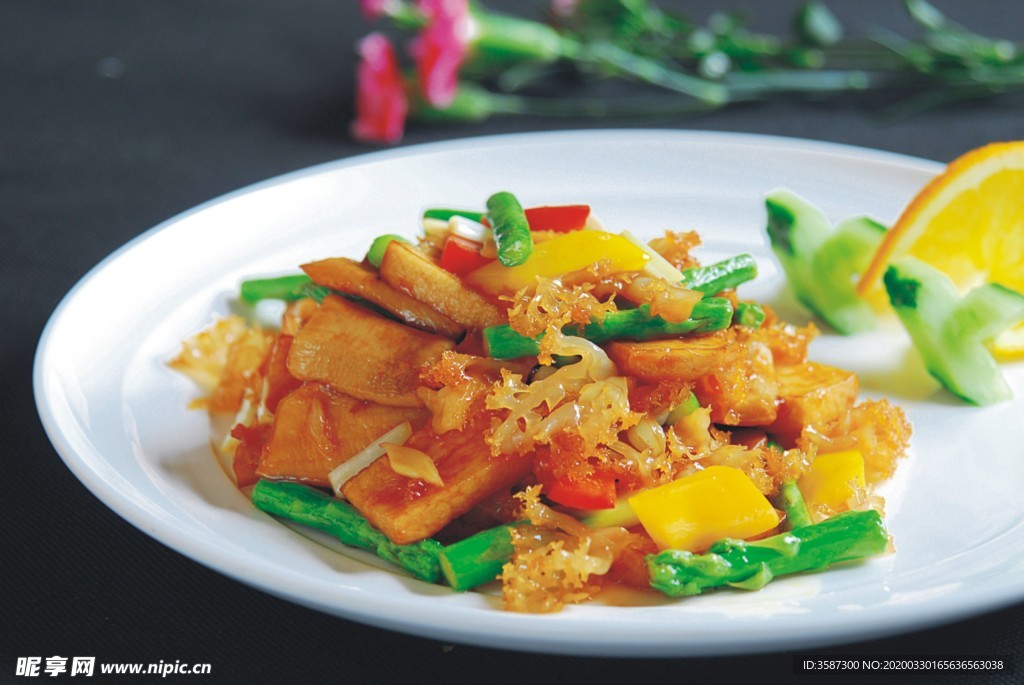 鲍鱼菇炒海蜇头