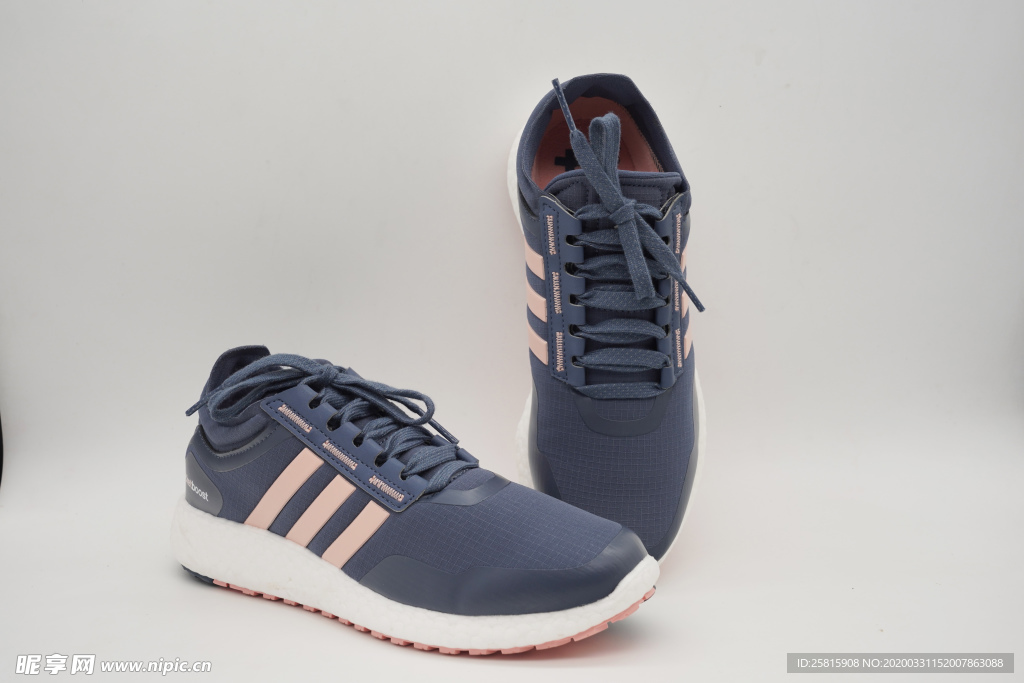 鞋子靴子高跟鞋图片