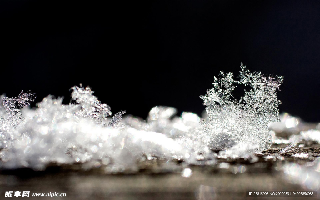 雪花冰花冰霜窗花图片