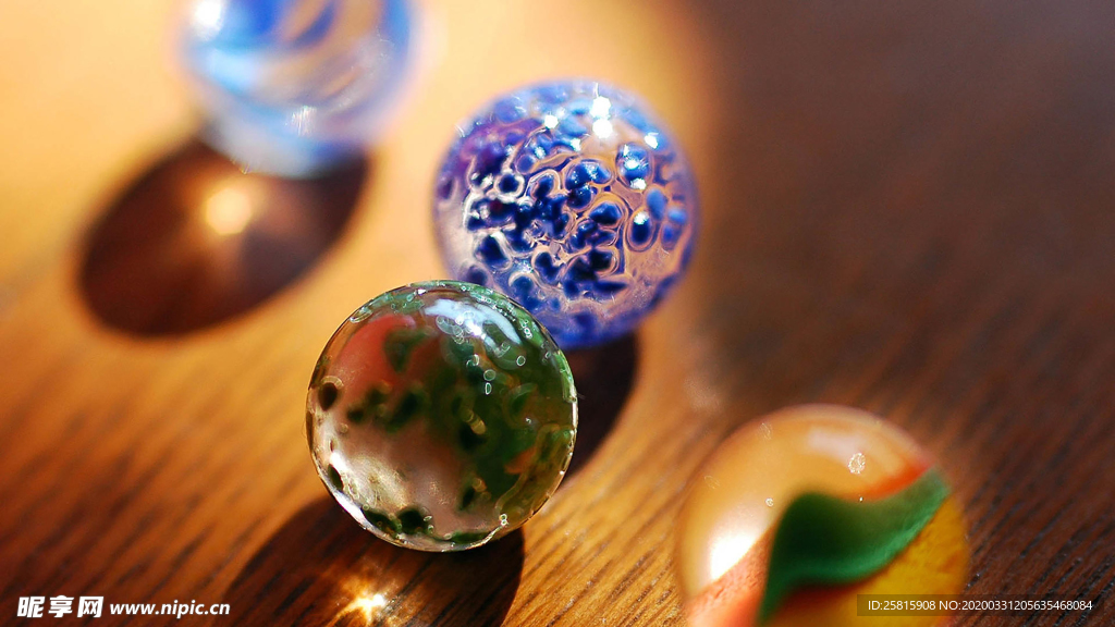 玻璃球弹珠图片