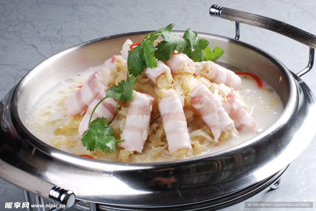 东北酸菜白肉卷