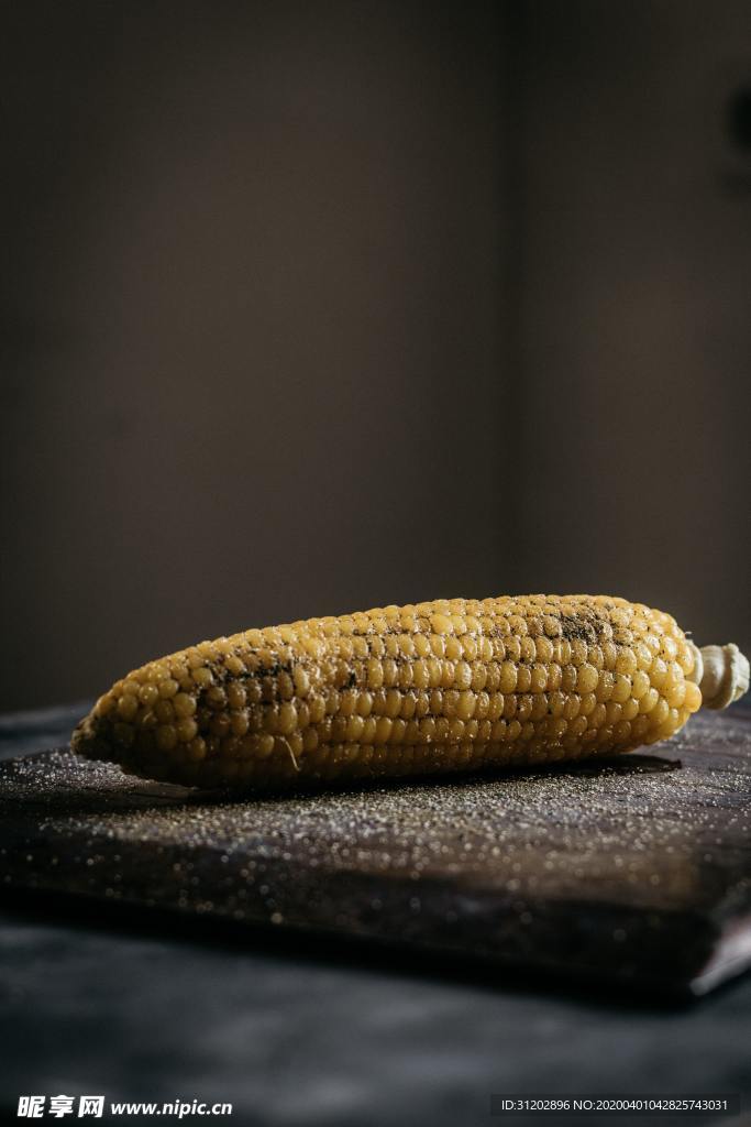 烤老玉米