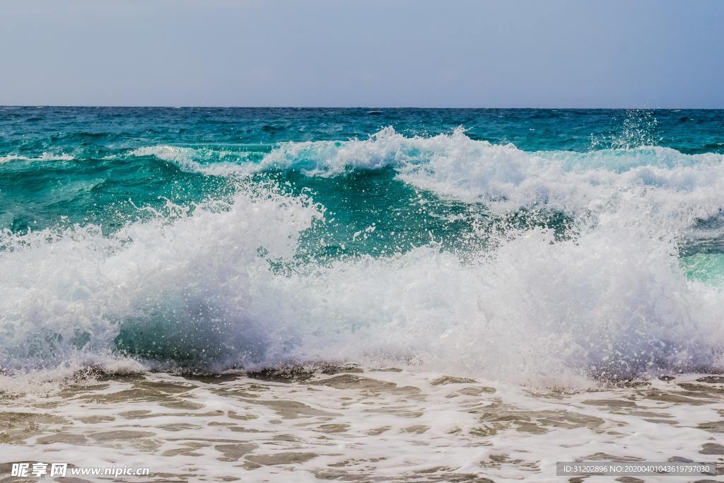 海浪蓝天