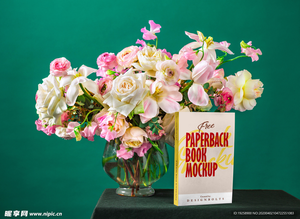 书籍画册样机效果图图片