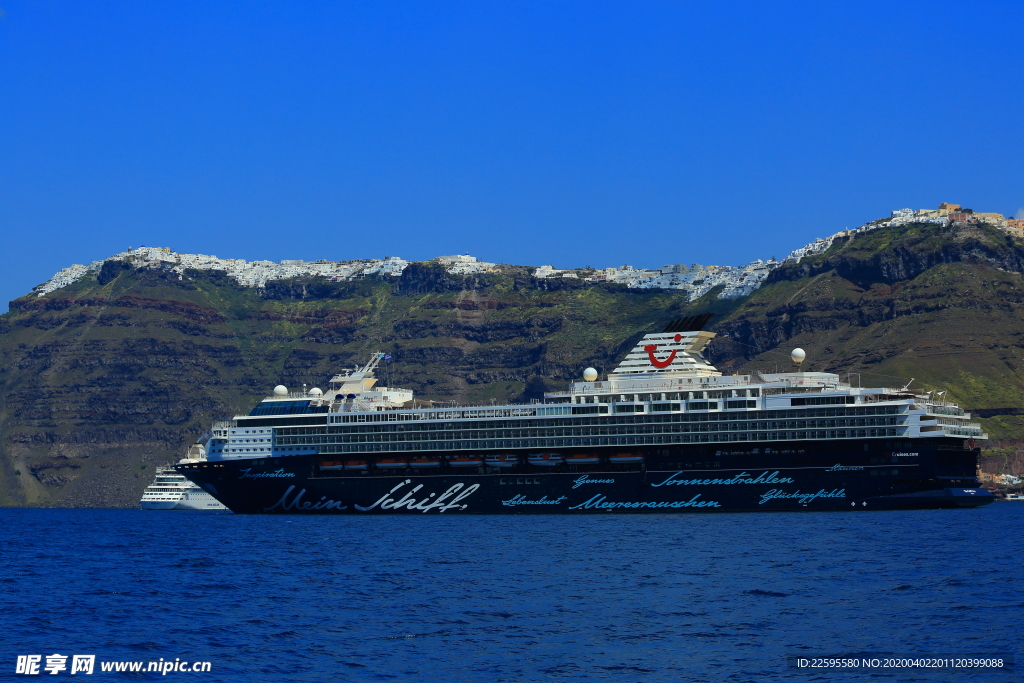 希腊圣托里尼菲拉小镇