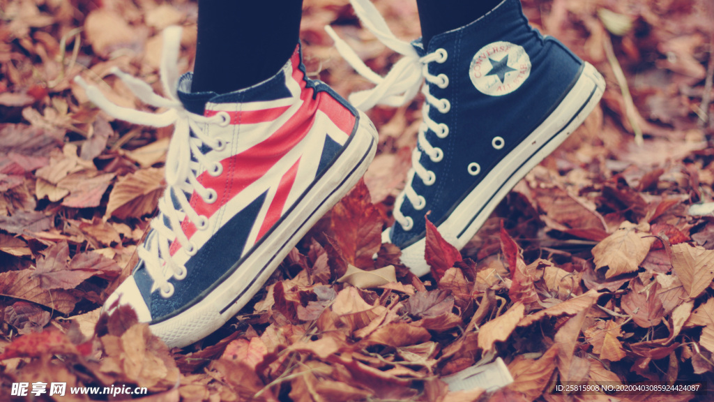 鞋子靴子高跟鞋图片