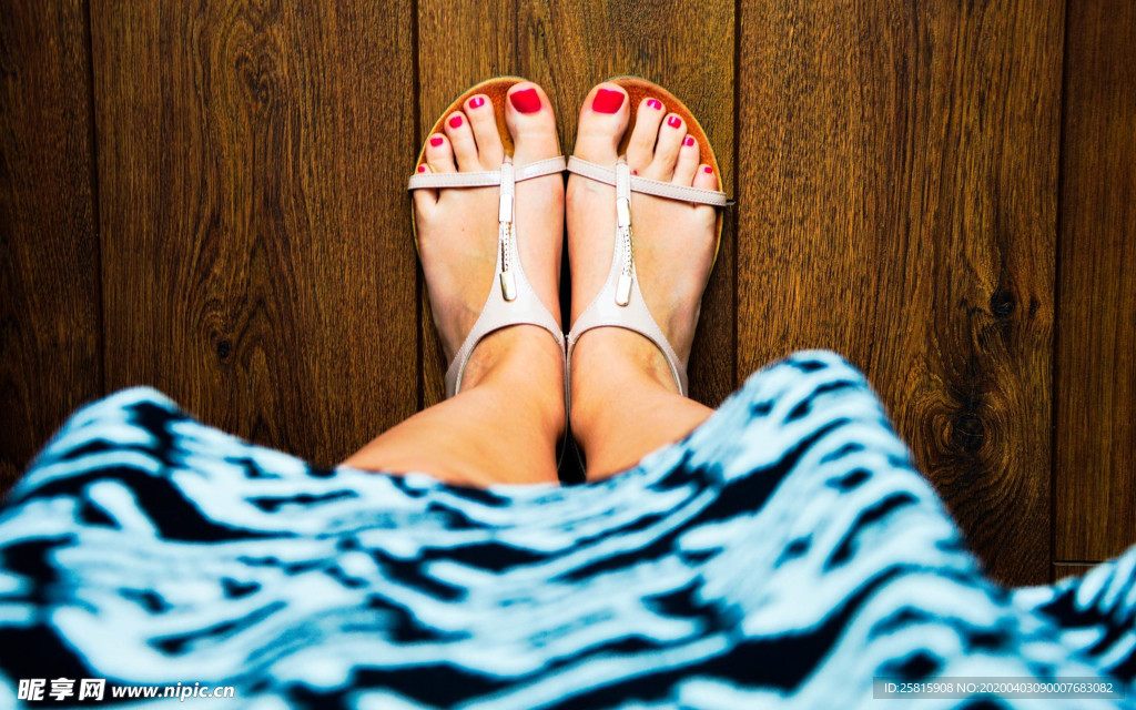 鞋子靴子高跟鞋图片