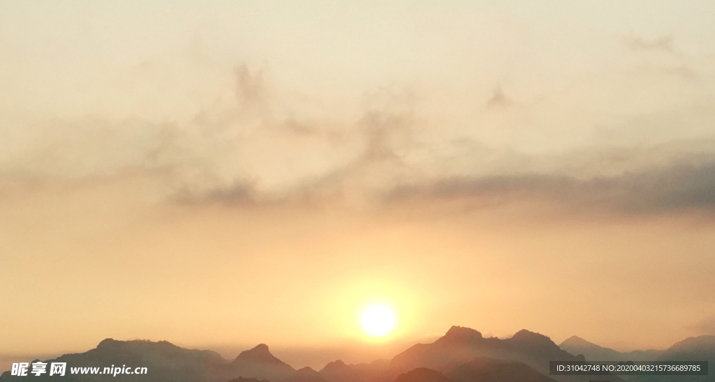 旭日 初升的太阳