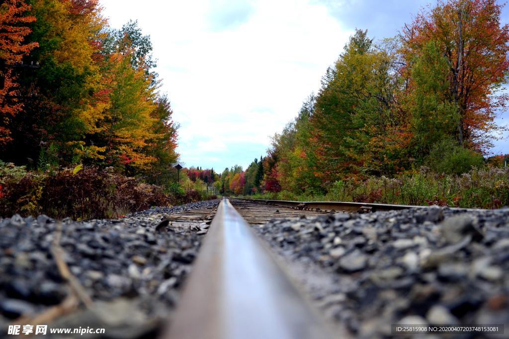 铁路铁轨轨道图片