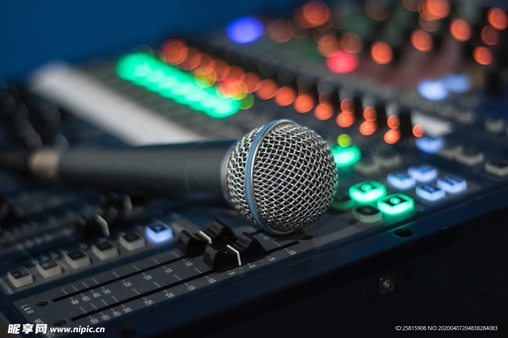 话筒麦克风图片