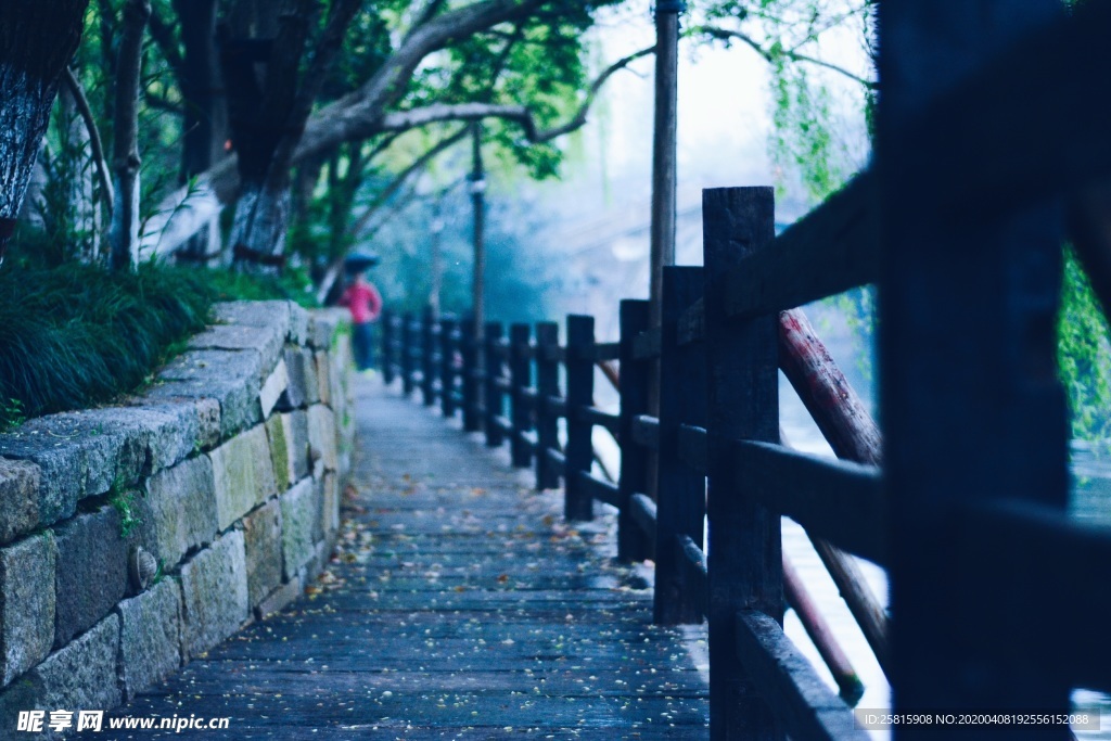 江南水乡运河园林图片