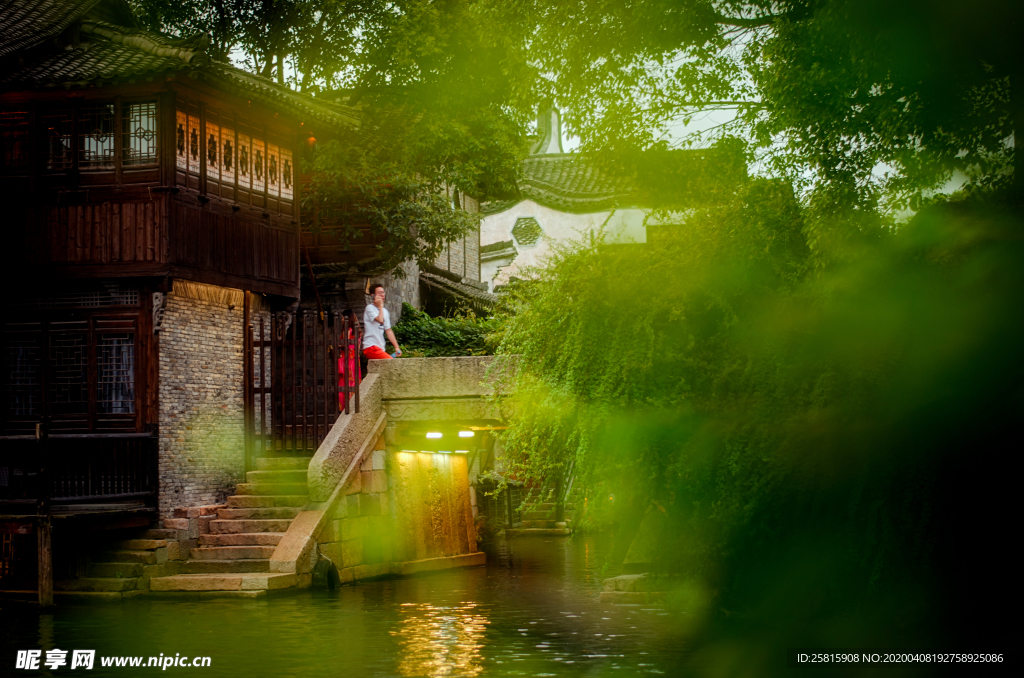 江南水乡运河园林图片
