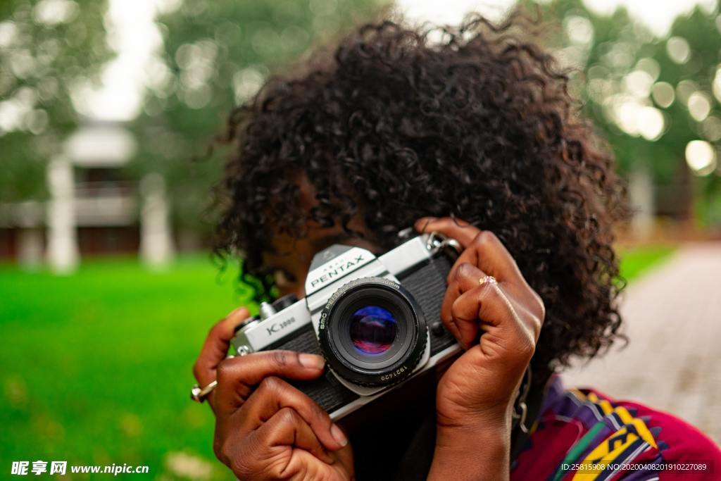 相机拍照摄影工作图片