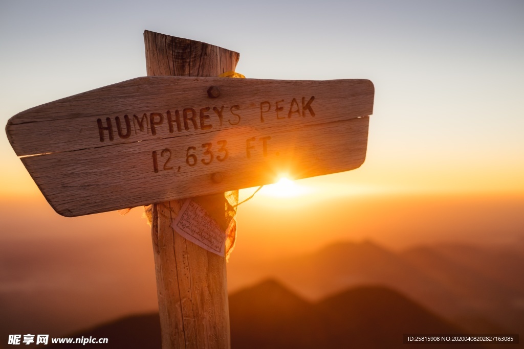 指示牌路牌导向指示图片
