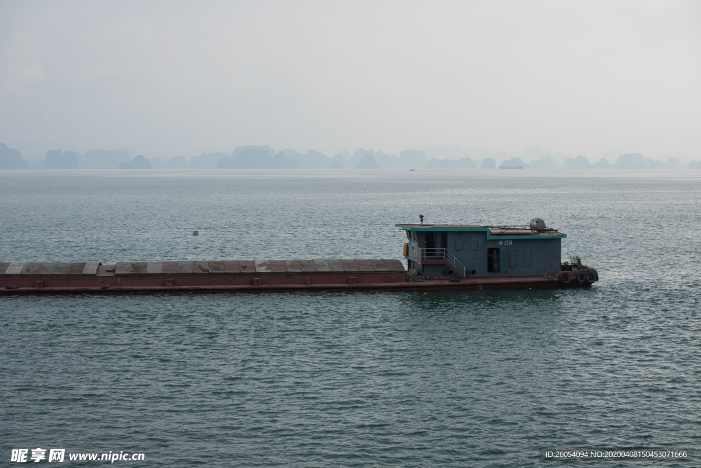 山川 湖泊 倒影