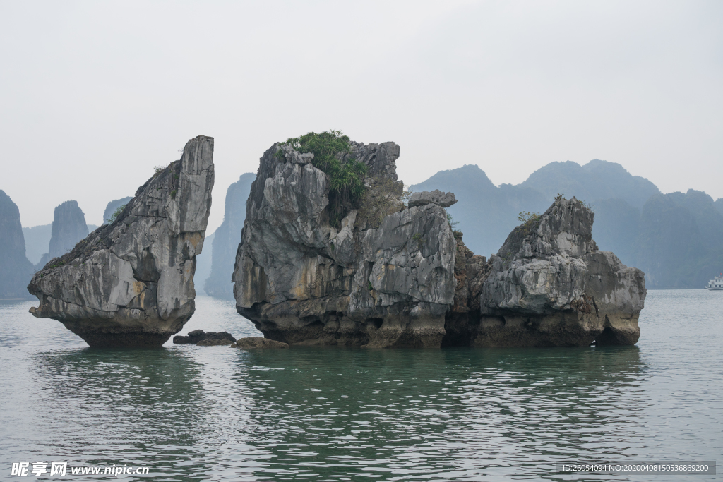 山川 湖泊 倒影