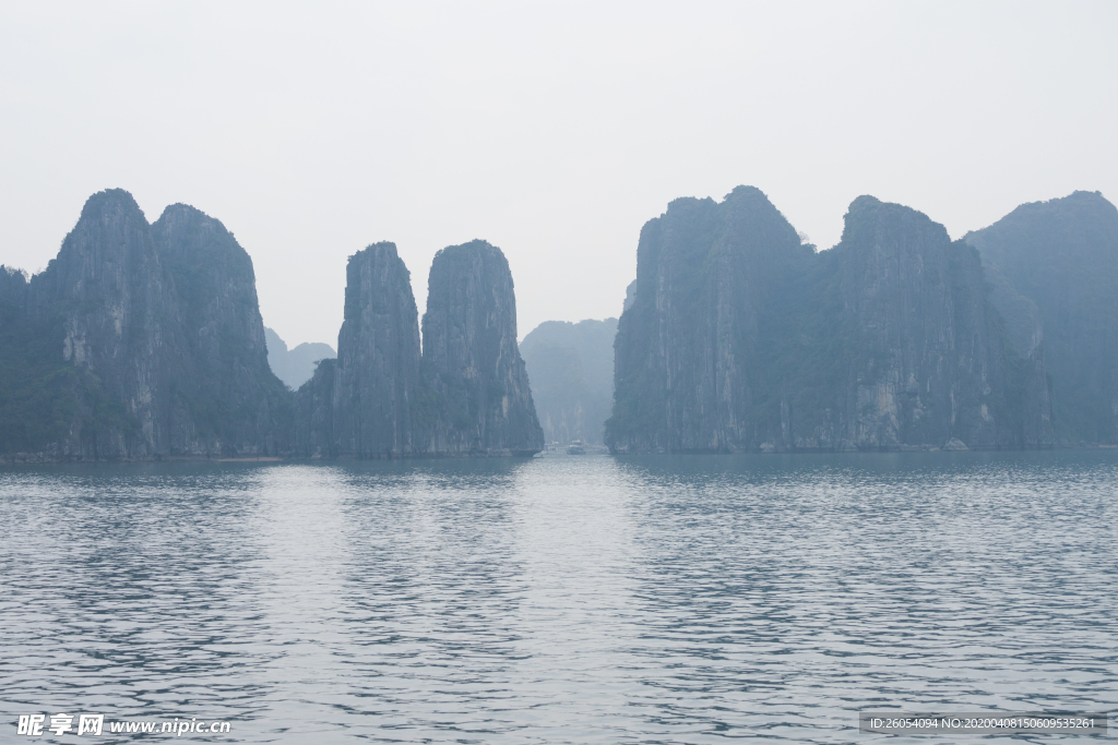 山川 湖泊 倒影