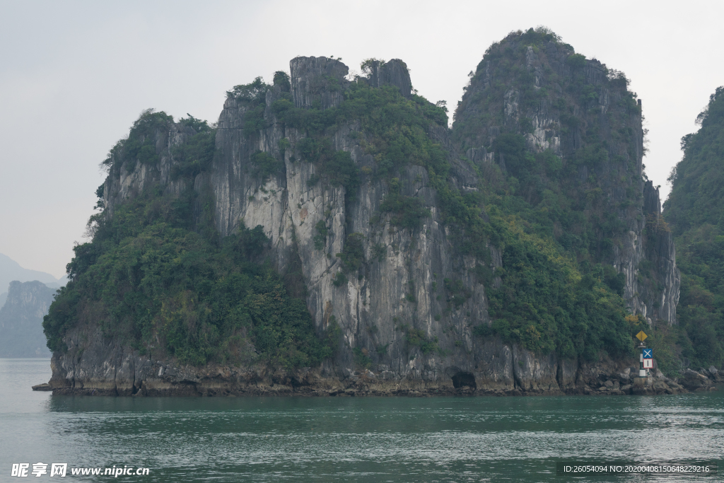 山川 湖泊 倒影
