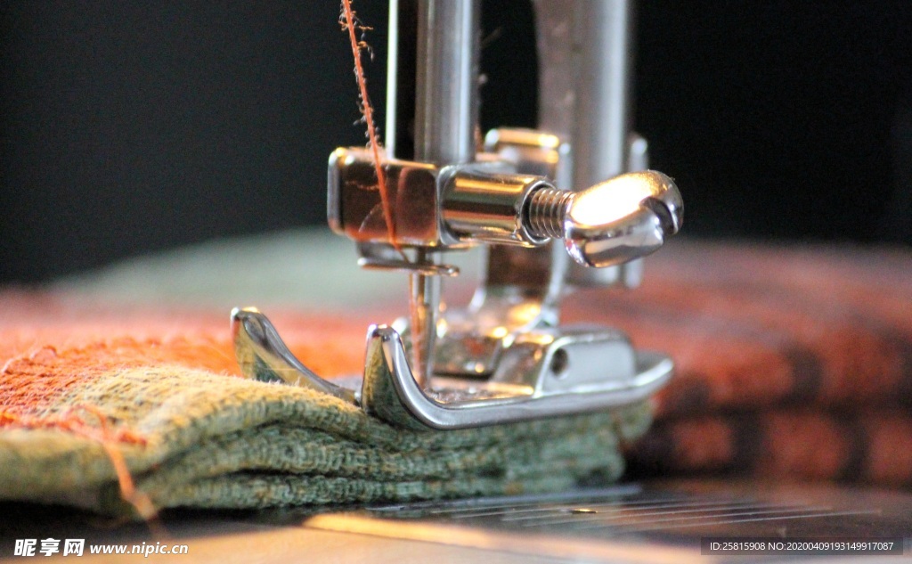 缝纫机机头机针机座图片