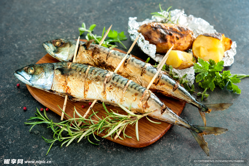 烤肉撸串烤串烤鱼图片