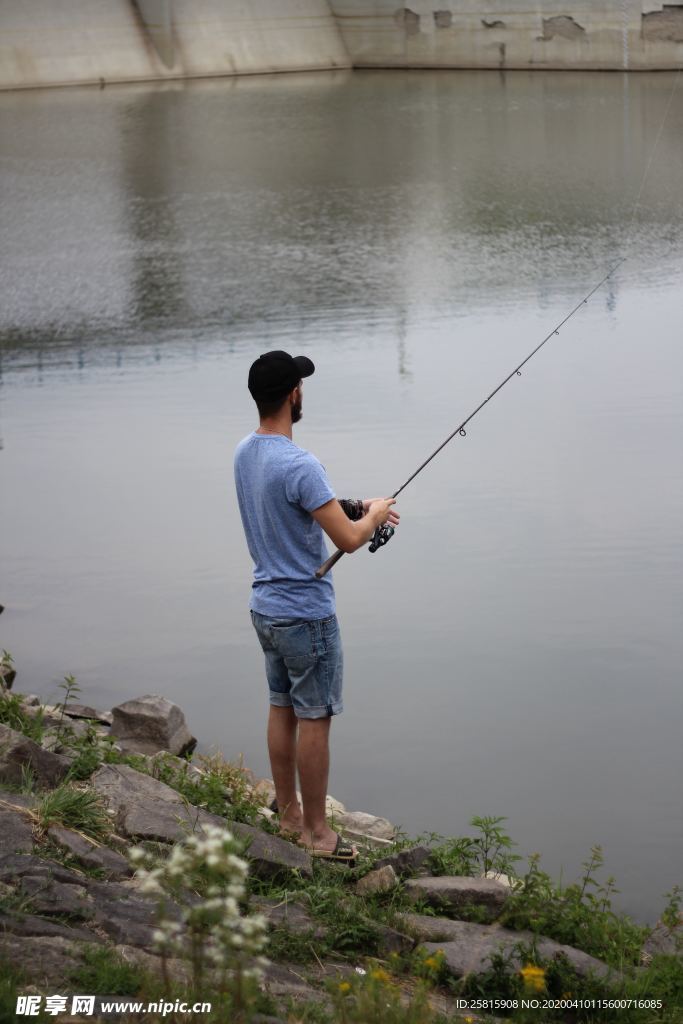 钓鱼垂钓捕鱼抓鱼图片