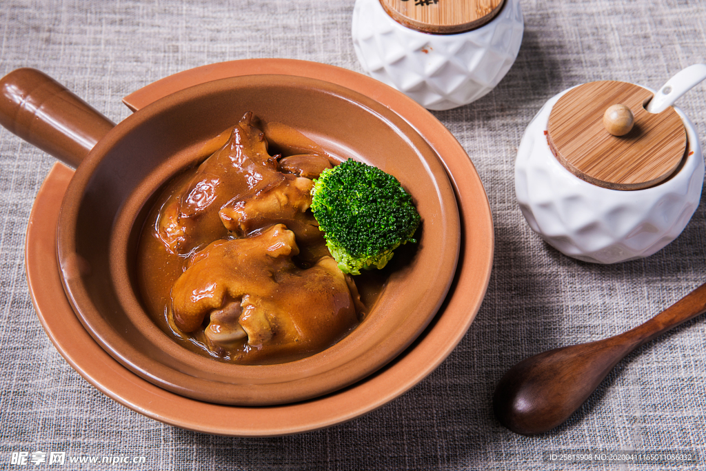 猪蹄卤猪蹄红烧猪蹄酱香猪蹄